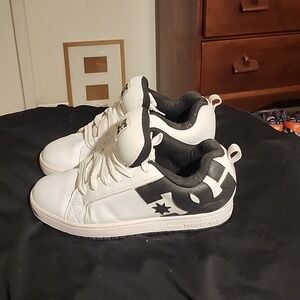 DC shoes